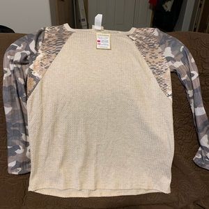 NWT BIBI SHIRT SIZE MEDIUM